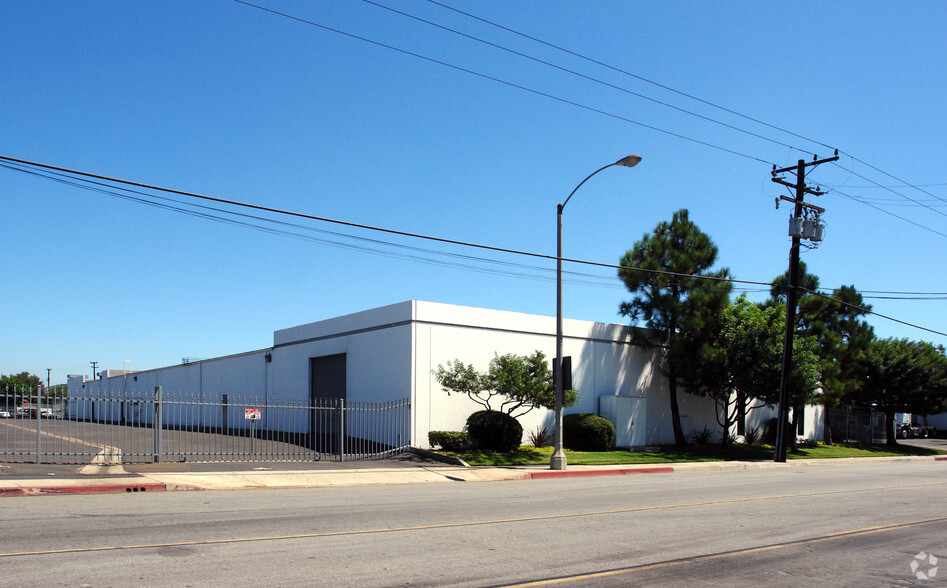 14004-14014 Marquardt Ave, Santa Fe Springs, CA for lease - Building Photo - Image 2 of 15