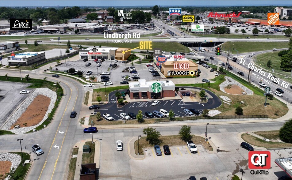 500 Northwest Plaza Dr, Saint Ann, MO à louer - Photo du bâtiment - Image 2 de 6