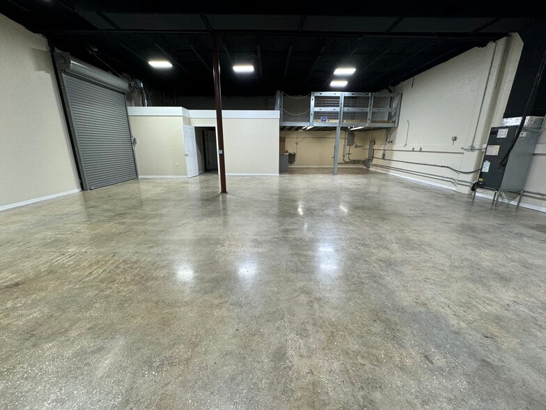 1975 3rd Ave S, Saint Petersburg, FL for lease - Building Photo - Image 1 of 10