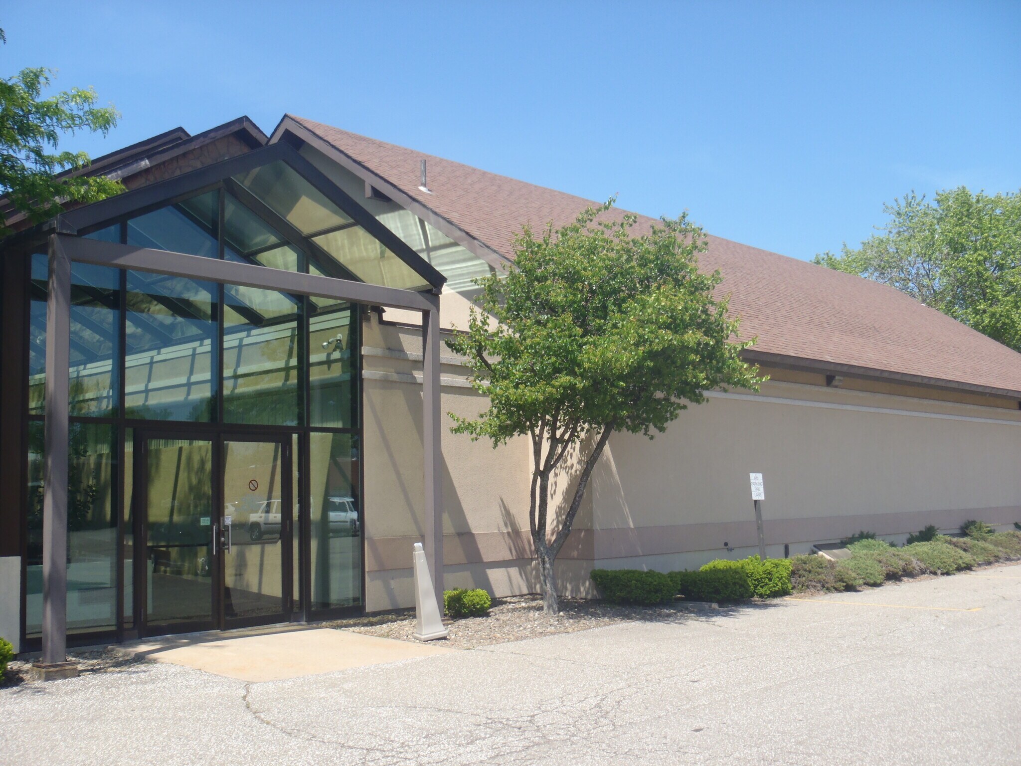 3211 Liberty St, Erie, PA for lease Building Photo- Image 1 of 3