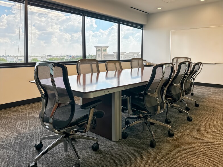 8300 FM 1960 Rd W, Houston, TX for lease - Building Photo - Image 2 of 15