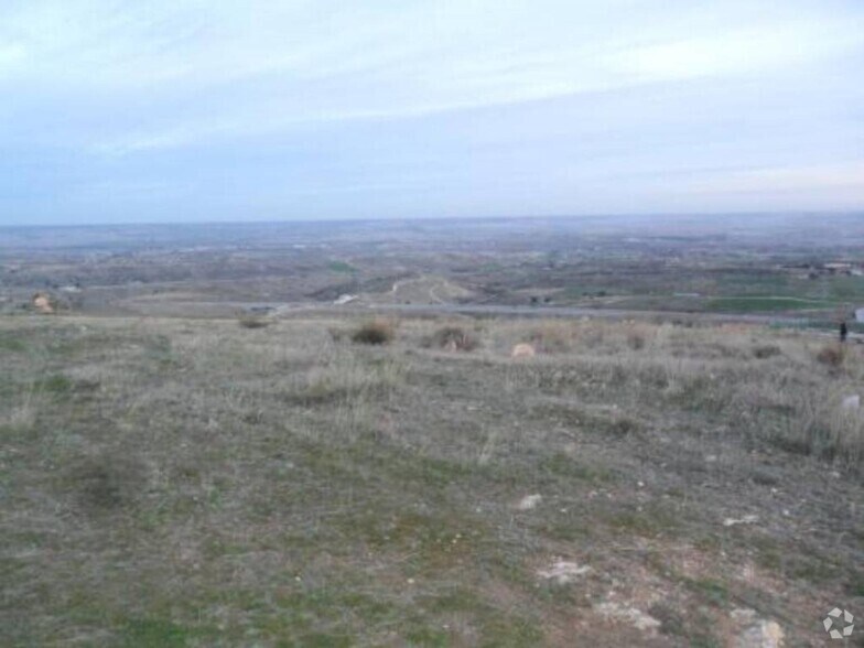 Terrain dans El Molar, Madrid à vendre - Photo du bâtiment - Image 2 de 4