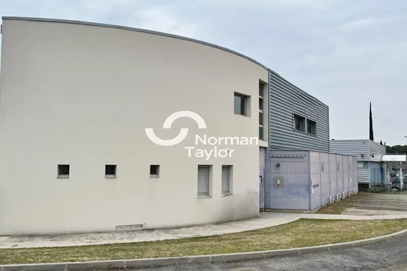 Office in Montpellier for lease Building Photo- Image 1 of 4