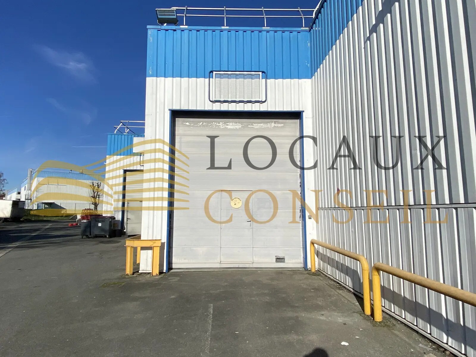 Flex in Sartrouville for lease Primary Photo- Image 1 of 12