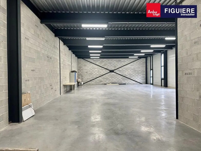 Local d'activités dans Rousset à vendre - Photo intérieure - Image 3 de 14