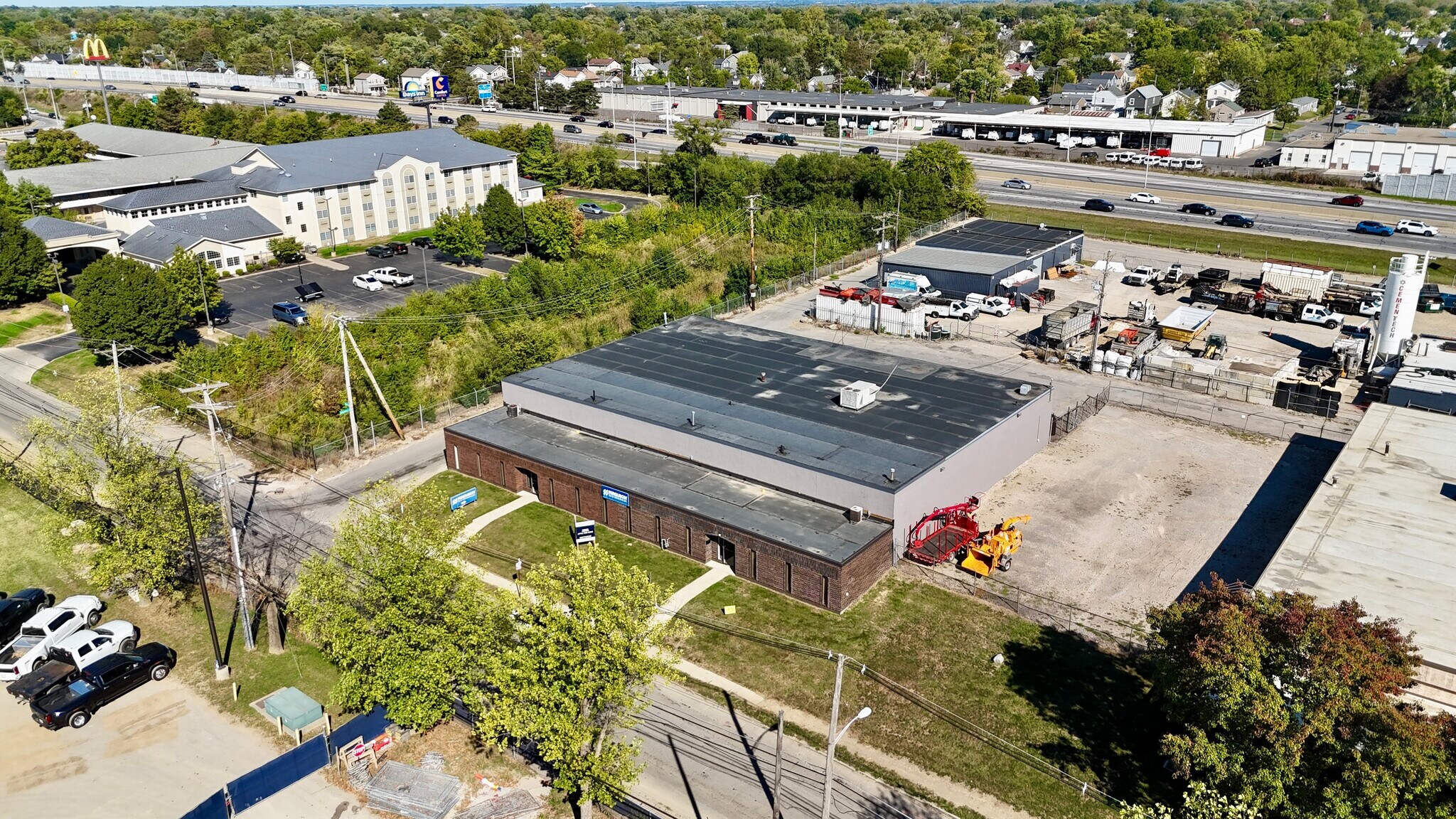 1632-1644 Clara St, Columbus, OH à louer Photo principale- Image 1 de 21