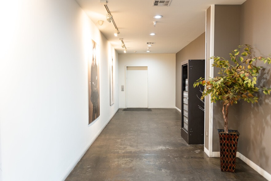 1800 Essex St, Los Angeles, CA for lease - Interior Photo - Image 3 of 43