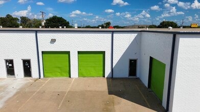 1105 Colorado Ln, Arlington, TX for lease Building Photo- Image 2 of 9