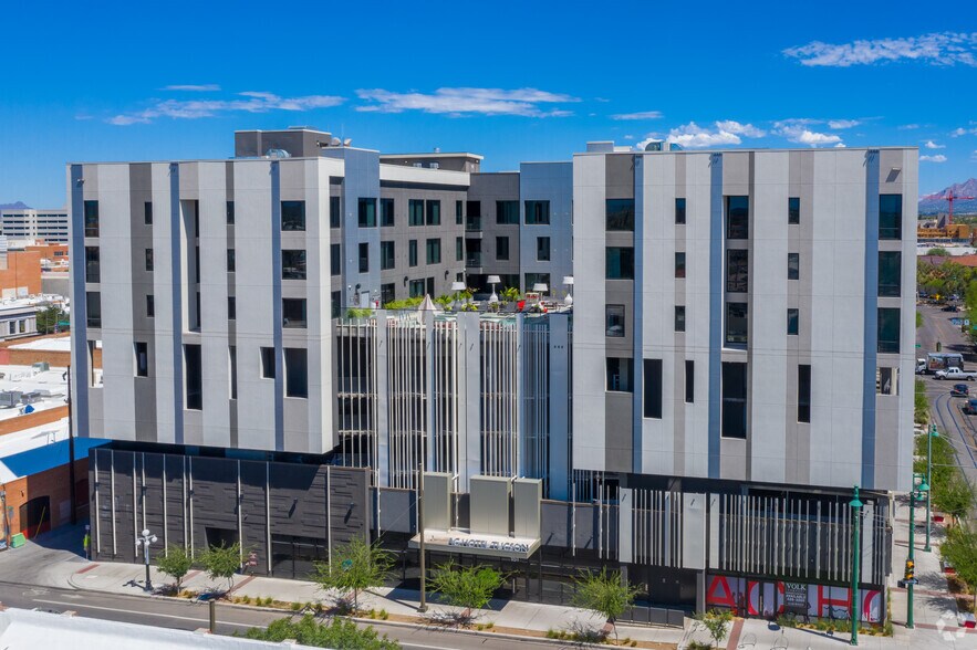 151 E Broadway Blvd, Tucson, AZ à louer - Photo du bâtiment - Image 3 de 4