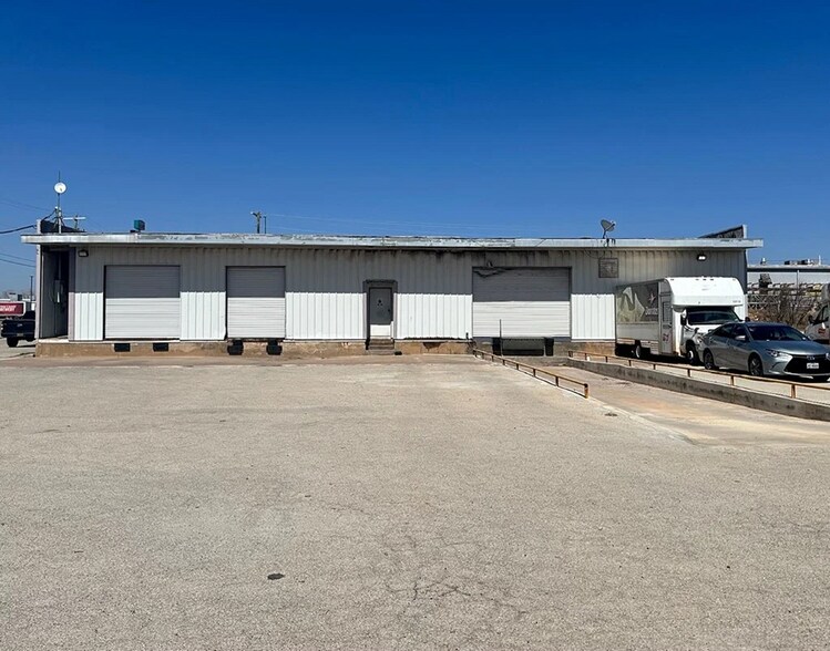200 E Florida Ave, Sweetwater, TX for sale - Building Photo - Image 3 of 3