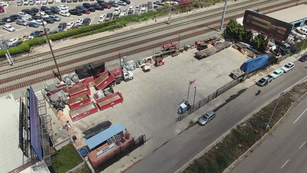 3571 Pacific Hwy, San Diego, CA à vendre - Vidéo sur l’inscription commerciale - Image 2 de 18