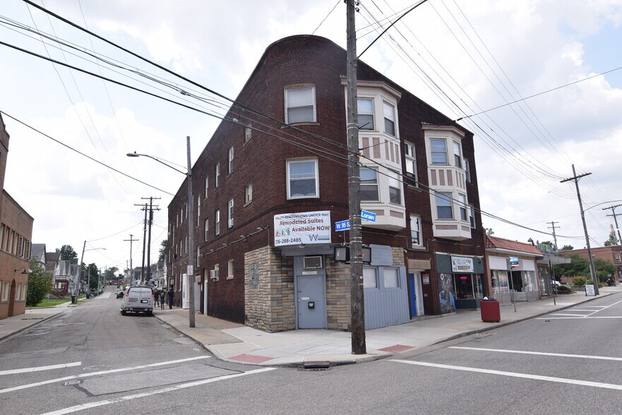 9605 Lorain Ave, Cleveland, OH à vendre - Photo du bâtiment - Image 2 de 26