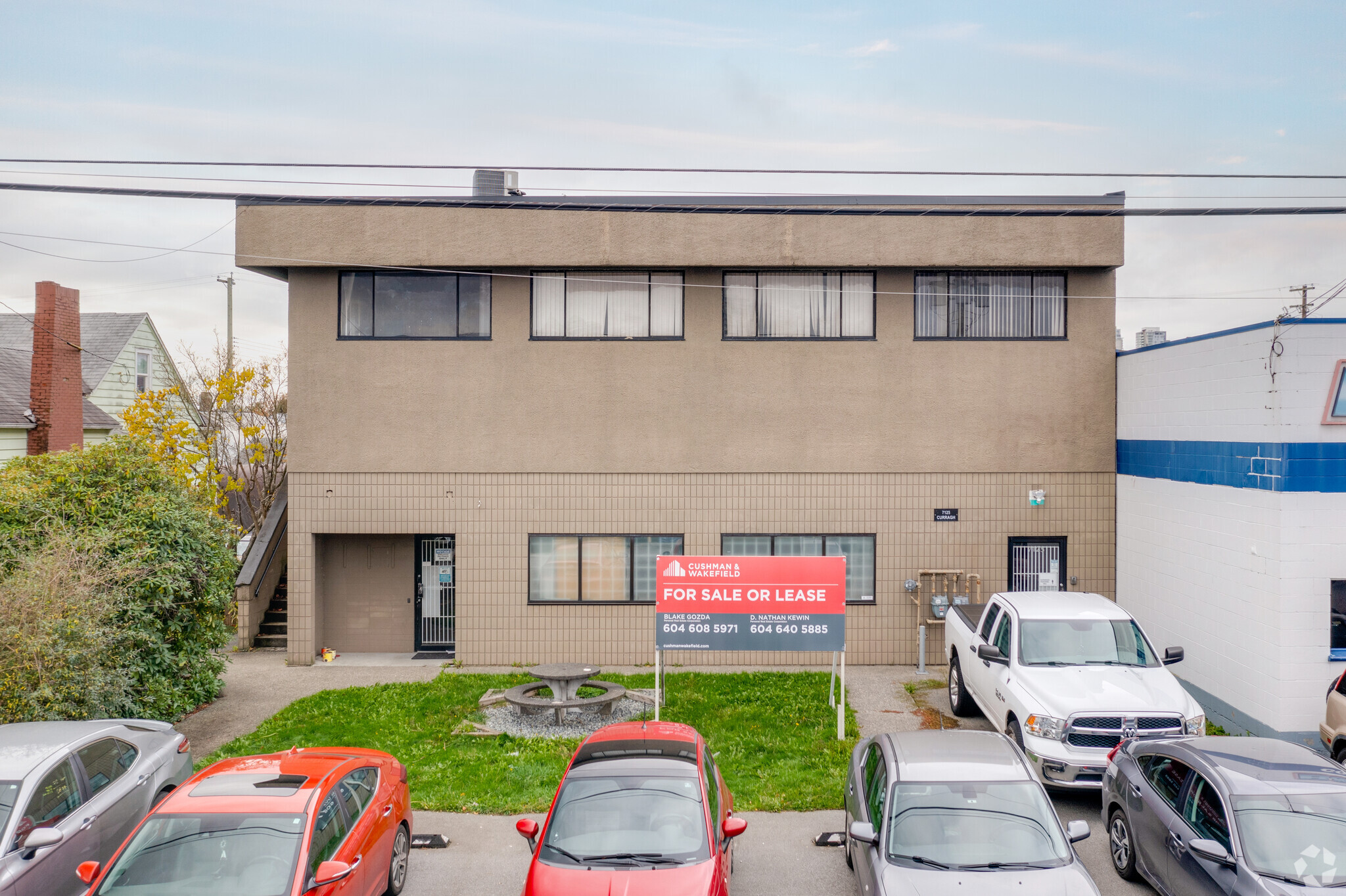 7123 Curragh Av, Burnaby, BC for lease Primary Photo- Image 1 of 4