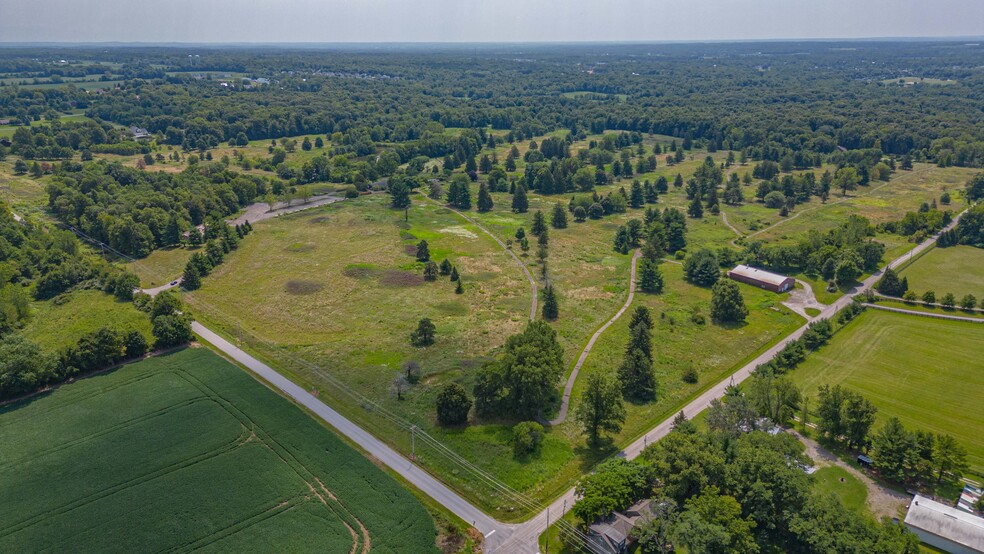 10391 Hollow Rd SW, Pataskala, OH for sale - Building Photo - Image 1 of 1