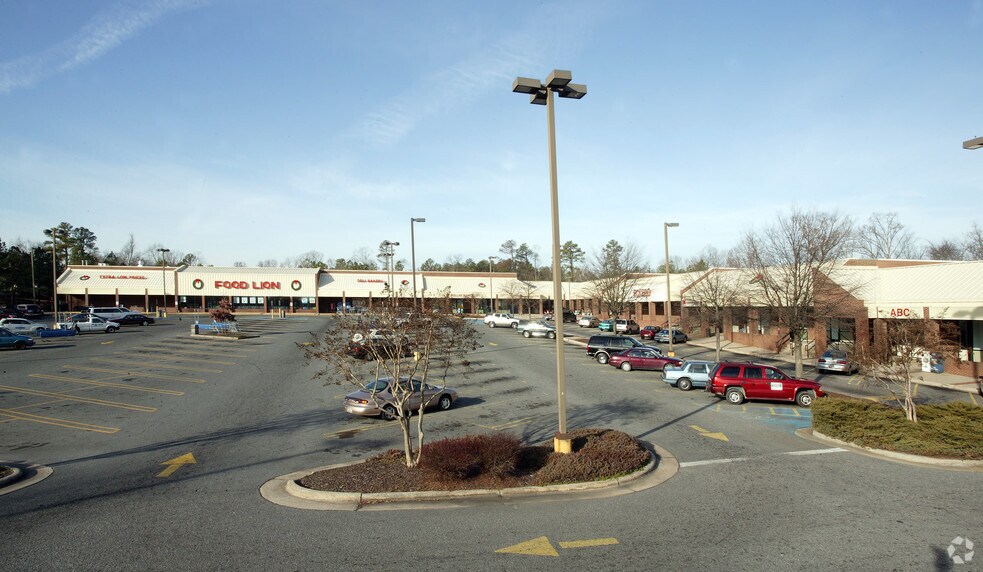 1601 Cross Link Rd, Raleigh, NC à louer - Photo du bâtiment - Image 3 de 12