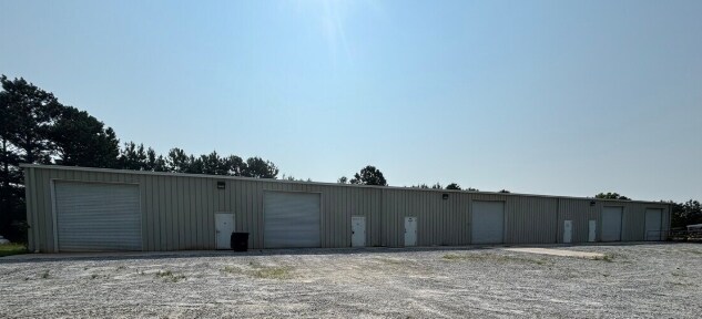 1030 Commerce Dr, Madison, GA à louer Photo principale- Image 1 de 2