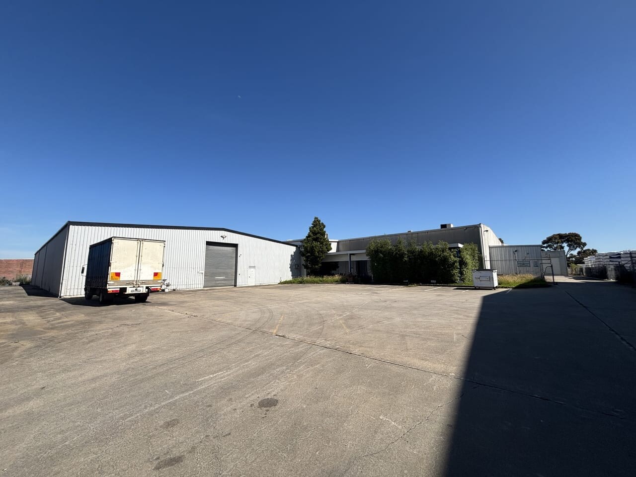11 Tarnard Dr, Braeside for lease Primary Photo- Image 1 of 7