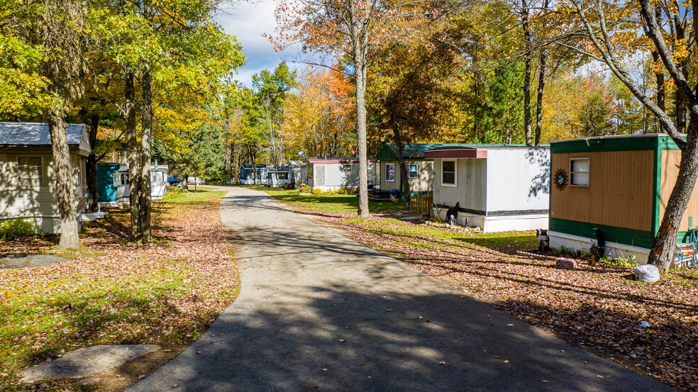 N10120 Parkway Rd, Crivitz, WI à vendre - Photo du bâtiment - Image 3 de 43