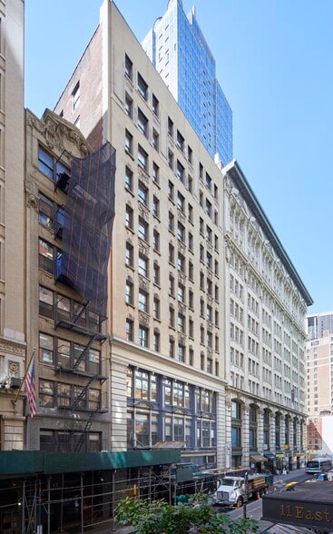 6 E 32nd St, New York, NY for lease - Building Photo - Image 1 of 4