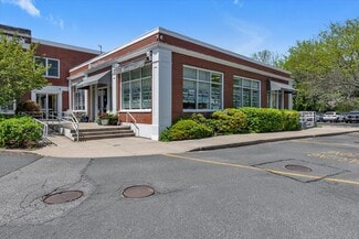 Plus de détails pour 2488 Montauk Hwy, Bridgehampton, NY - Bureau/Commerce de détail à louer