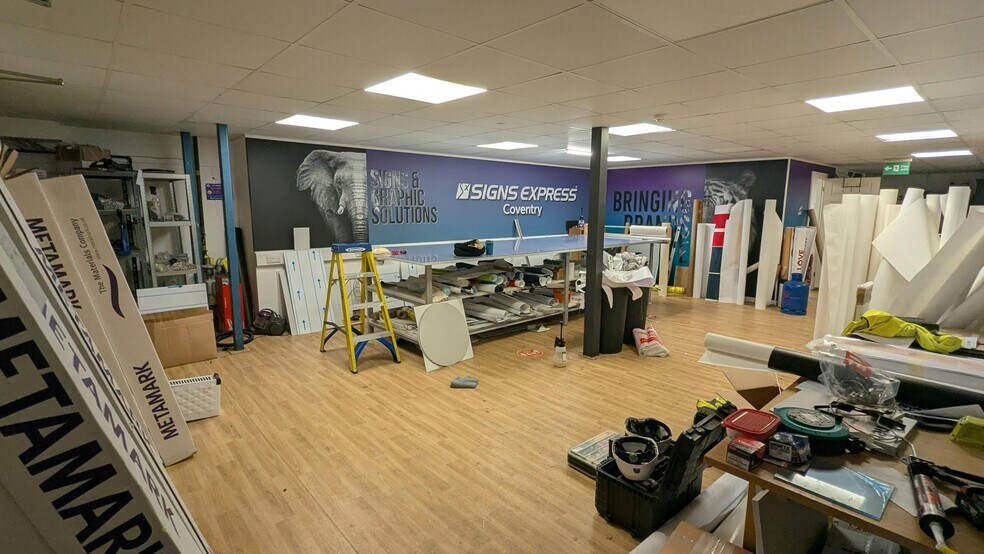 6 Red Ln, Coventry à louer - Photo du bâtiment - Image 3 de 11