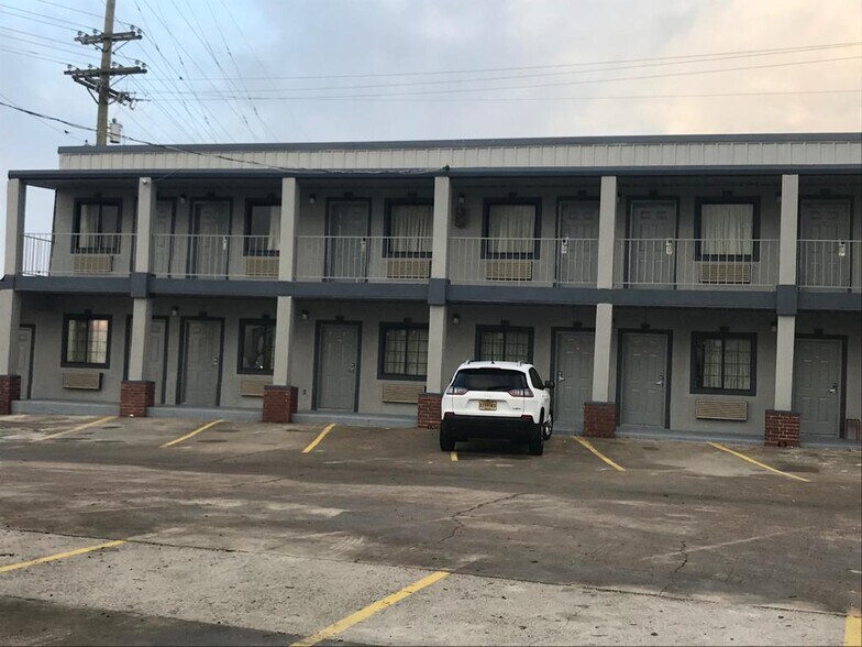 531 Marshall St, Cameron, LA à vendre - Photo du bâtiment - Image 2 de 9
