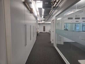 225 Broadway, New York, NY à louer Photo intérieure- Image 2 de 6