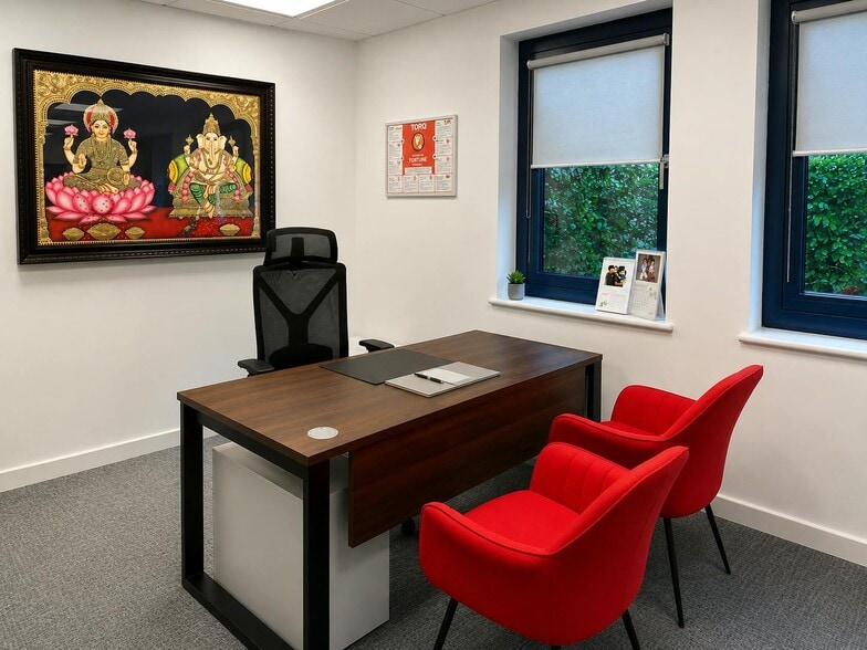 96 Wilton Rd, London for lease - Building Photo - Image 3 of 10