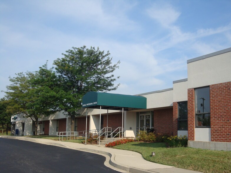 1576 Merritt Blvd, Dundalk, MD à louer - Photo du bâtiment - Image 2 de 4