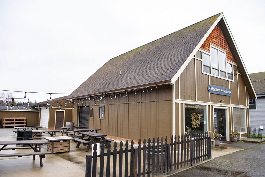 105 S Main St, Coupeville, WA à louer - Photo du bâtiment - Image 2 de 2