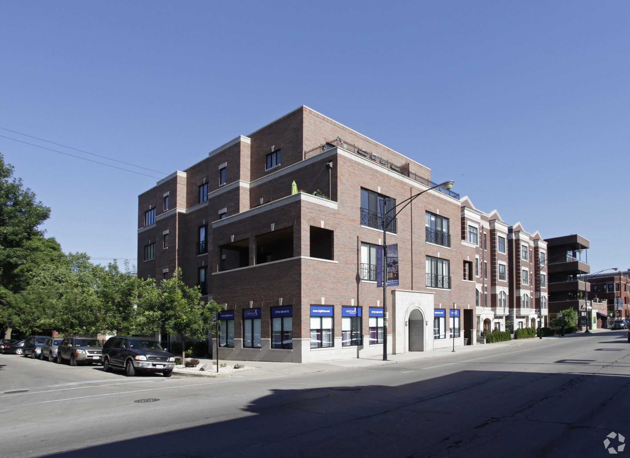 2834 N Halsted St, Chicago, IL à louer Photo du bâtiment- Image 1 de 7