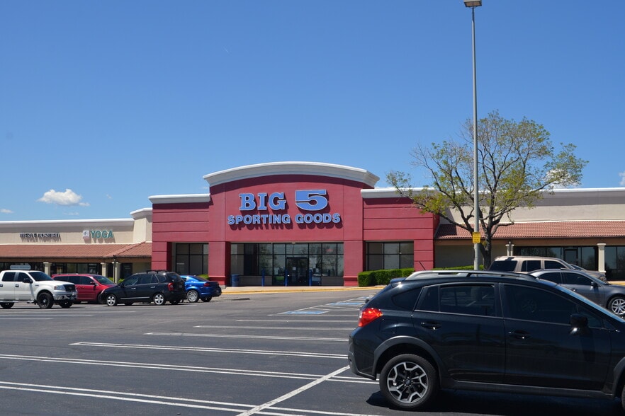 7605-7699 W 88th Ave, Arvada, CO for lease - Building Photo - Image 2 of 9