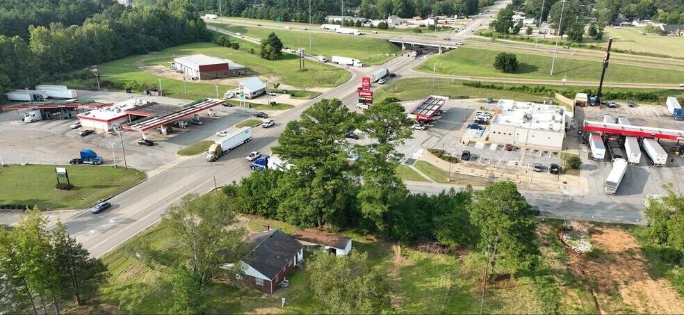 Mississippi 15 Hwy, New Albany, MS à vendre - Photo principale - Image 1 de 10