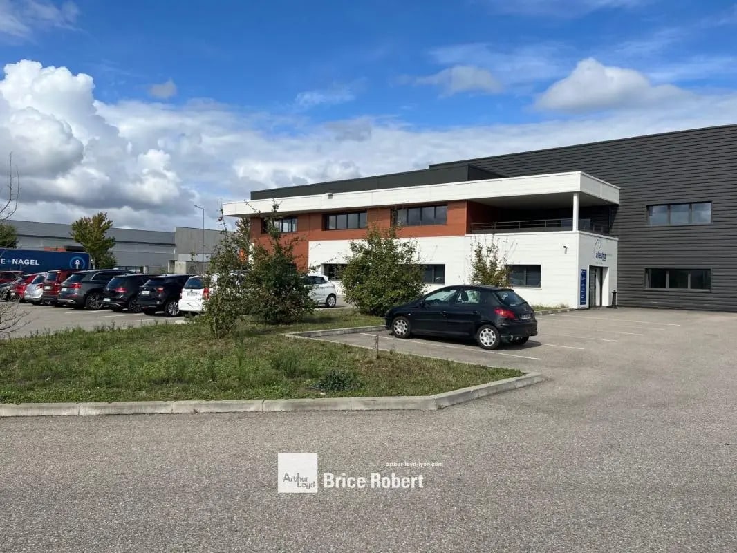 1609 Avenue Henri Schneider, Jonage for lease Building Photo- Image 1 of 9