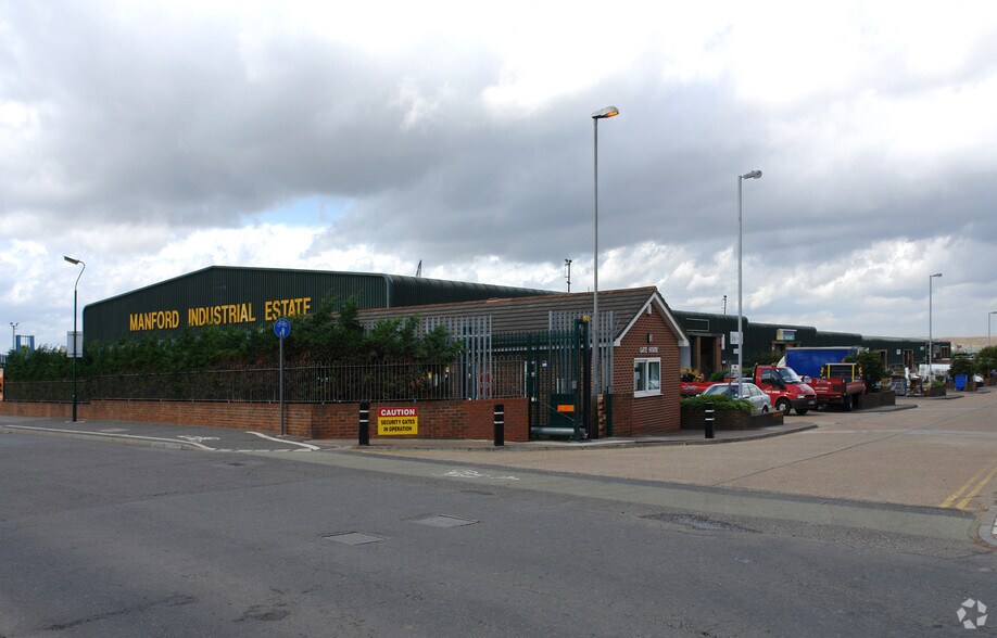 Manor Rd, Erith for lease - Building Photo - Image 2 of 5