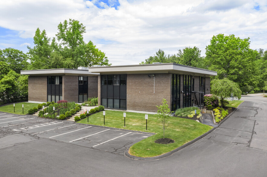 154 Wells Ave, Newton, MA à louer - Photo du bâtiment - Image 2 de 12