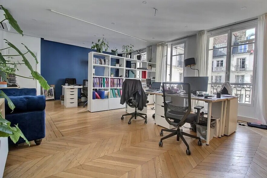 102 Rue Réaumur, Paris à louer - Photo du bâtiment - Image 2 de 10
