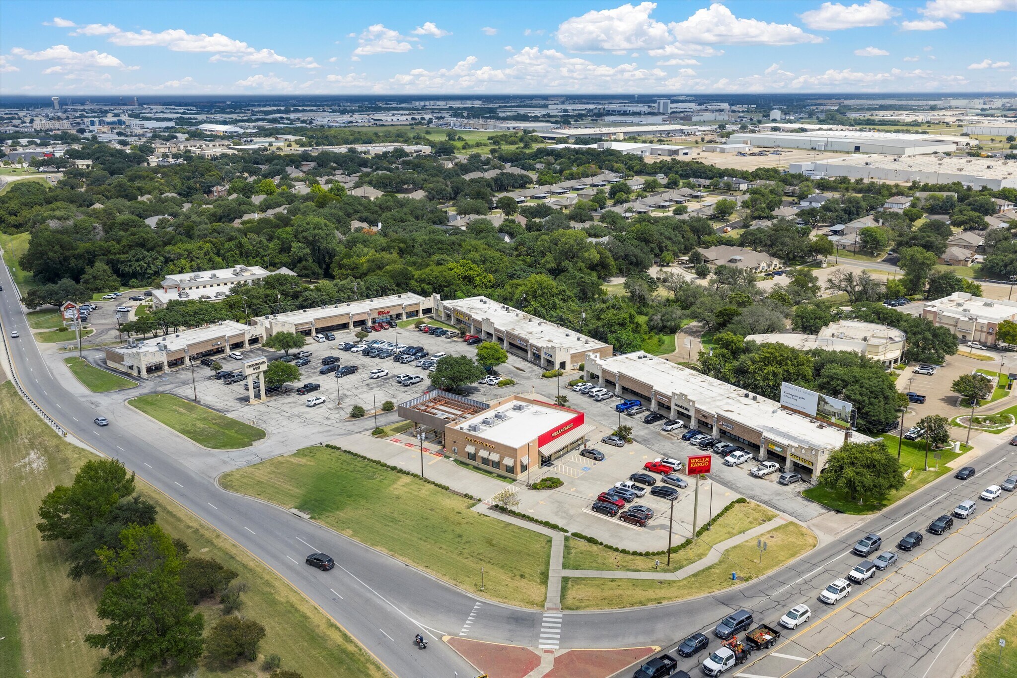 8810 W Highway 84, Waco, TX à louer Photo du bâtiment- Image 1 de 6