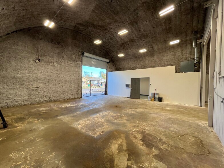 1544 NW 4th St, Oklahoma City, OK à vendre - Photo intérieure - Image 2 de 5