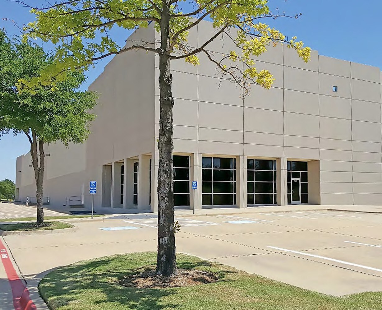 510 N Peachtree Rd, Mesquite, TX à louer Photo du bâtiment- Image 1 de 9