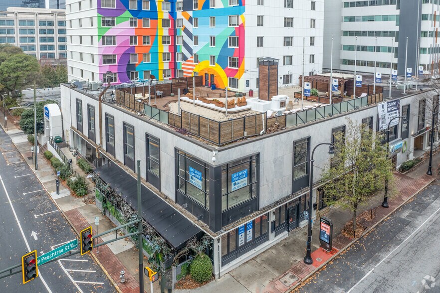 710 Peachtree St NE, Atlanta, GA à louer - Photo du bâtiment - Image 2 de 21