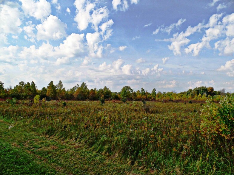 9147 Corunna Rd, Flint, MI for sale - Primary Photo - Image 1 of 7