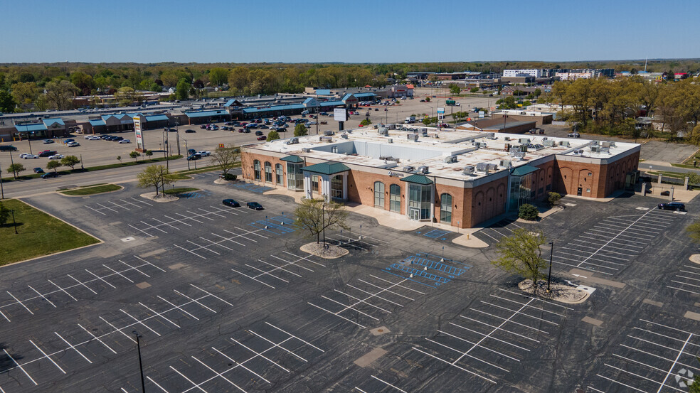 1001 28th St SW, Wyoming, MI for lease - Building Photo - Image 2 of 8