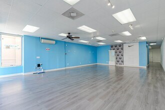 516 W Lancaster Blvd, Lancaster, CA à louer Photo du bâtiment- Image 2 de 18