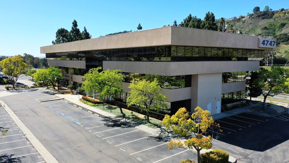 4747 Morena Blvd, San Diego, CA à louer - Photo du bâtiment - Image 3 de 26