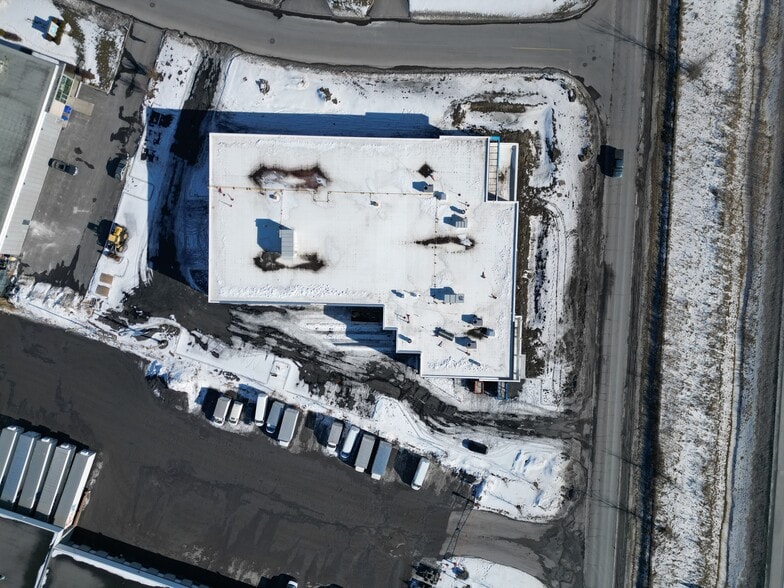 8800 Rue Samuel-Hatt, Chambly, QC for lease - Building Photo - Image 3 of 8