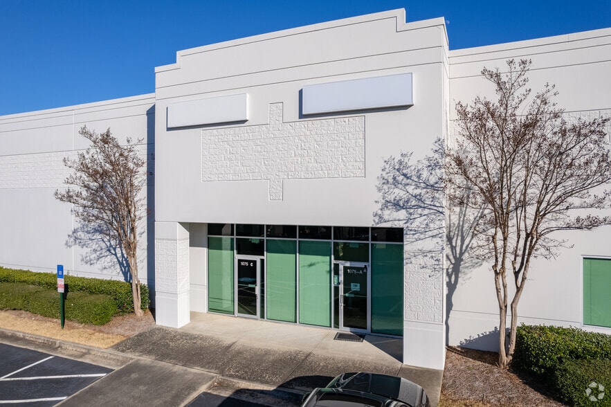 1075 Cobb International Pl, Kennesaw, GA for lease - Building Photo - Image 3 of 5