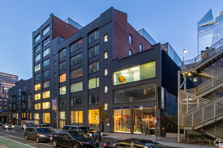 513-531 W 26th St, New York, NY à louer - Photo du bâtiment - Image 1 de 4