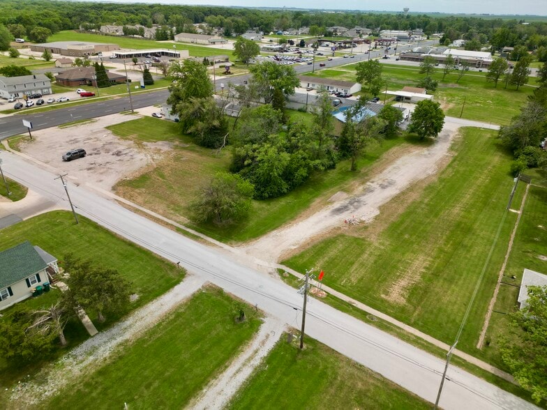 1225 State 121 hwy, Mount Zion, IL for sale - Building Photo - Image 2 of 8