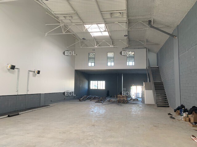 Flex in Vaux-le-Pénil for lease Building Photo- Image 1 of 8